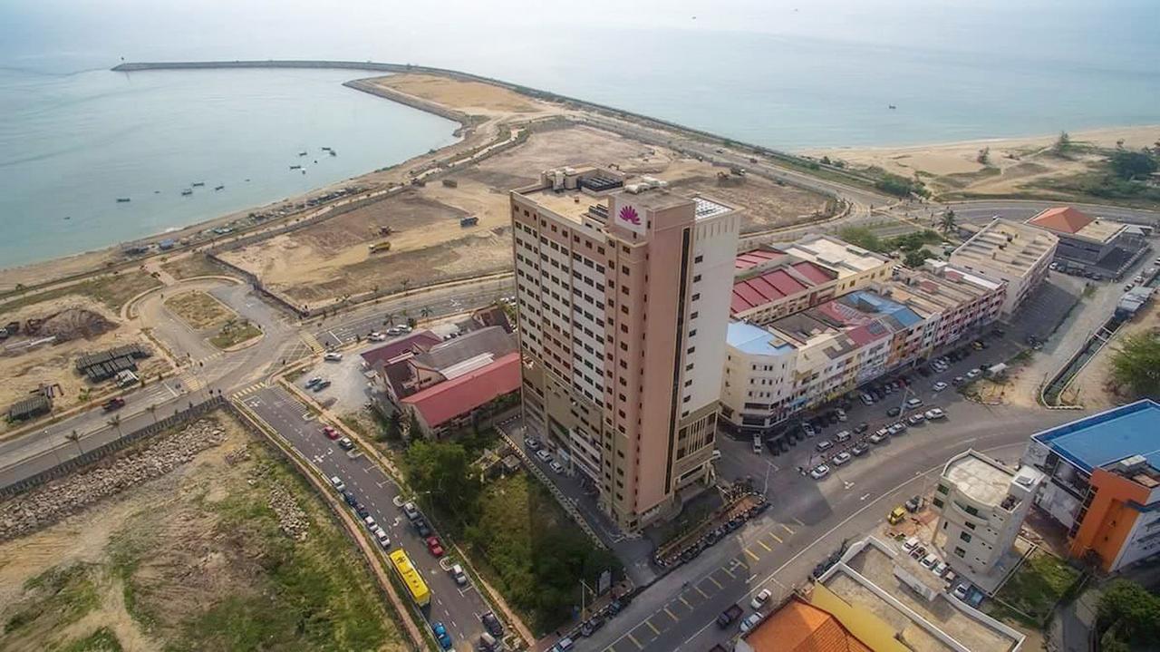 Hotel Tanjong Vista Kuala Terengganu Exterior foto